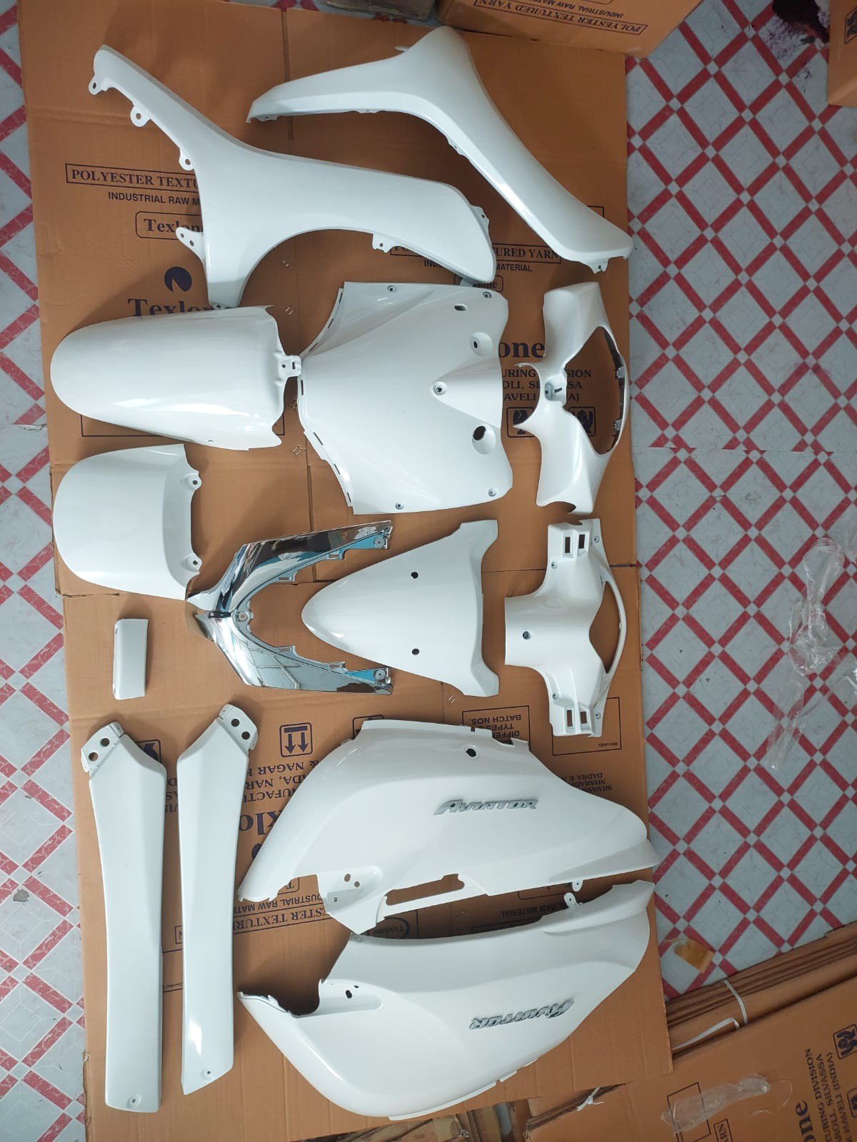 Ultra Full Fiber Body Kit For Aviator Pearl Sunbeam White